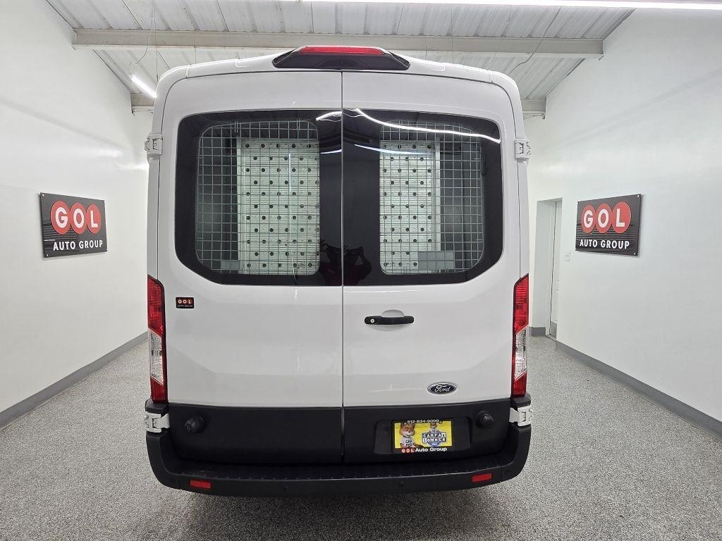 Ford Transit 150 Van Med. Roof w/Sliding Pass. 148-in. WB 2018