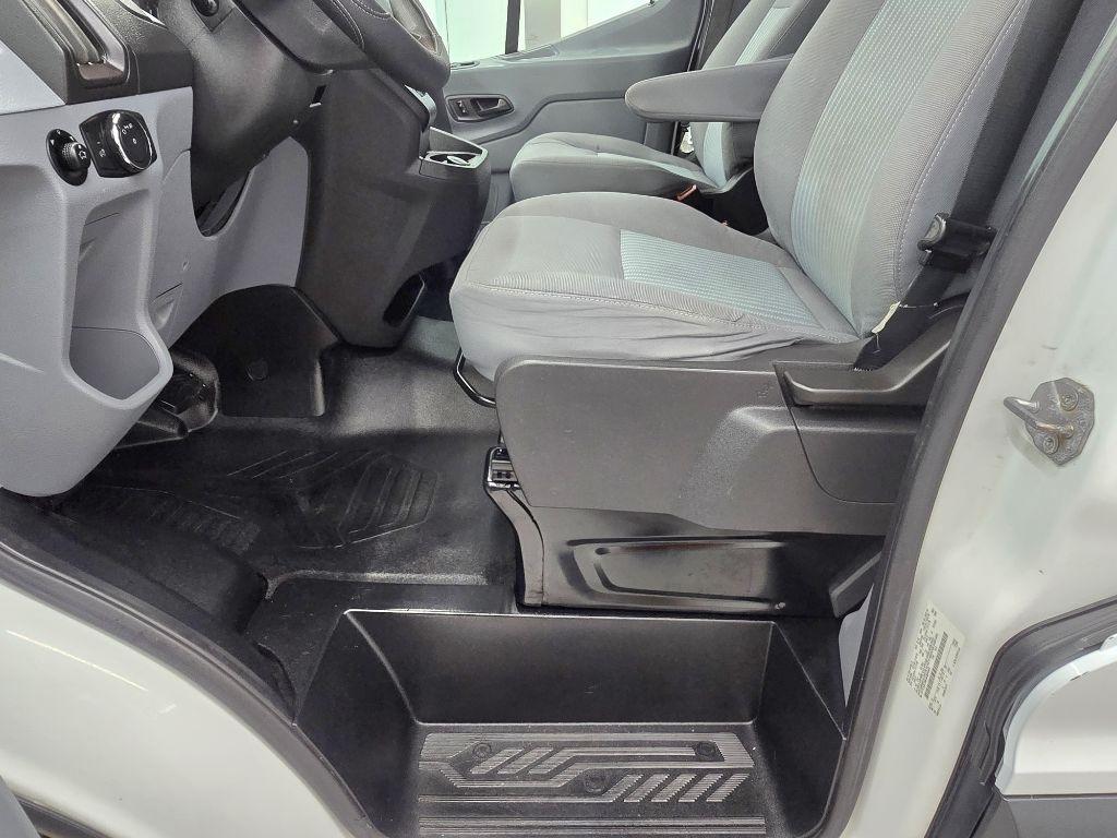 Ford Transit 150 Van Med. Roof w/Sliding Pass. 148-in. WB 2018
