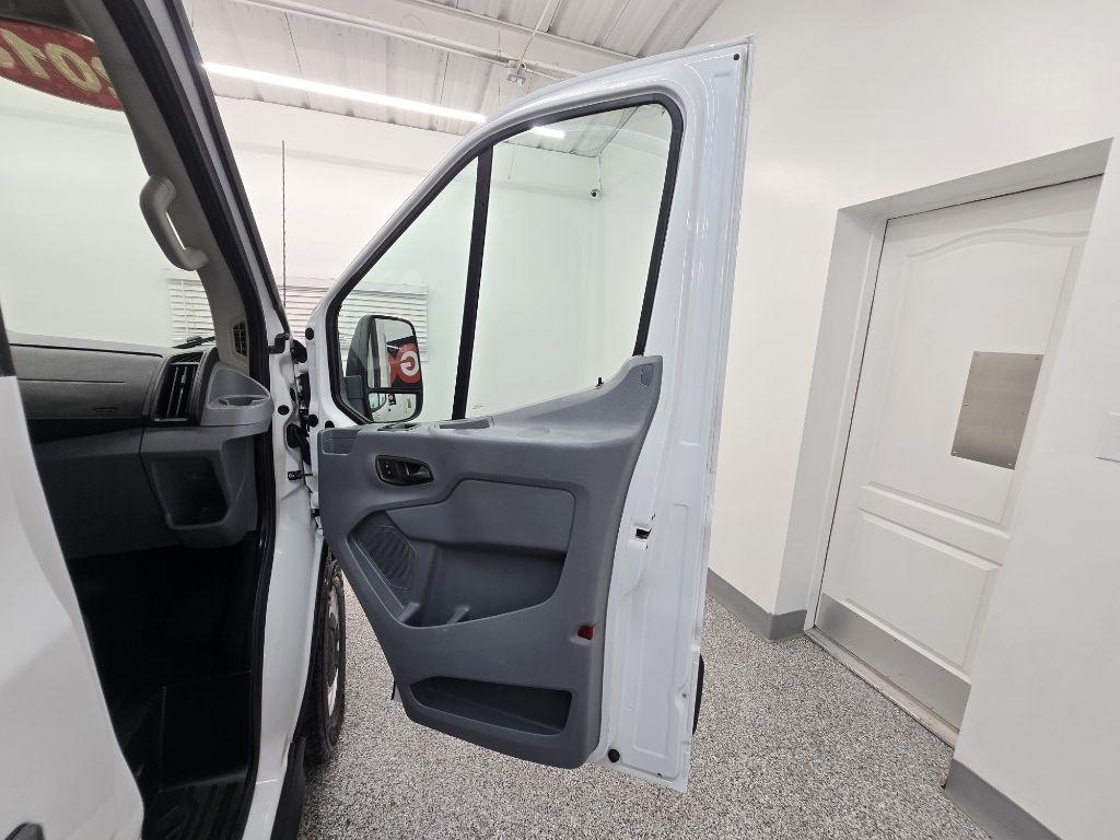 Ford Transit 150 Van Med. Roof w/Sliding Pass. 148-in. WB 2018