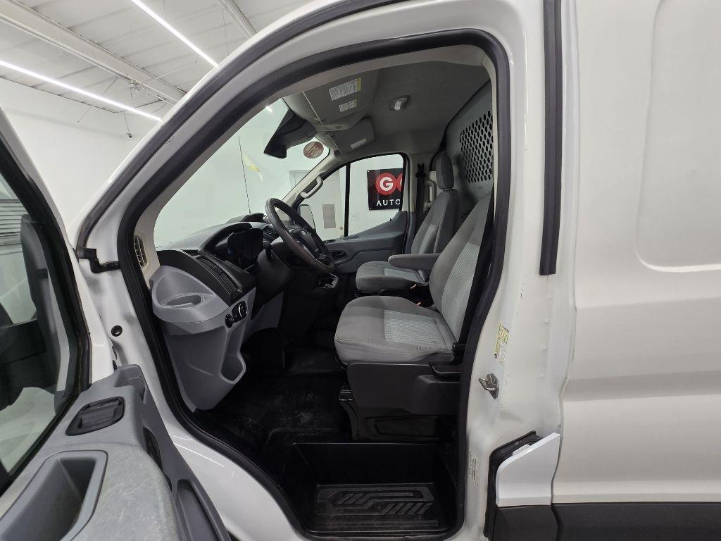 Ford Transit 150 Van Low Roof 60/40 Pass. 130-in. WB 2018
