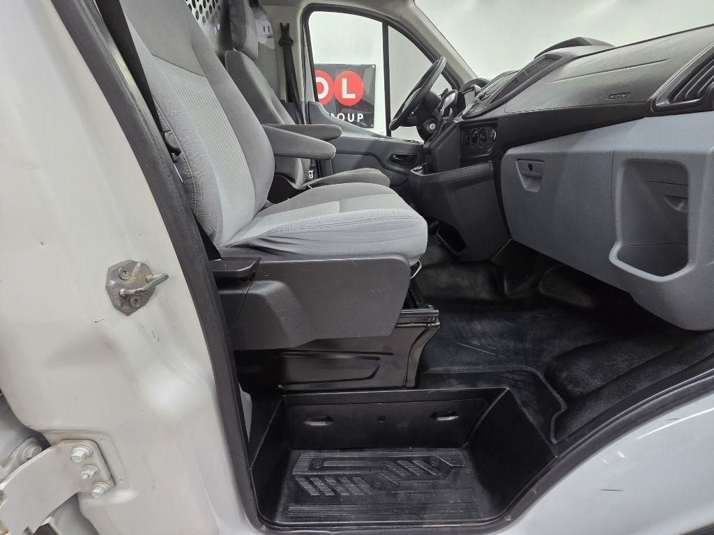 Ford Transit 150 Van Low Roof 60/40 Pass. 130-in. WB 2018