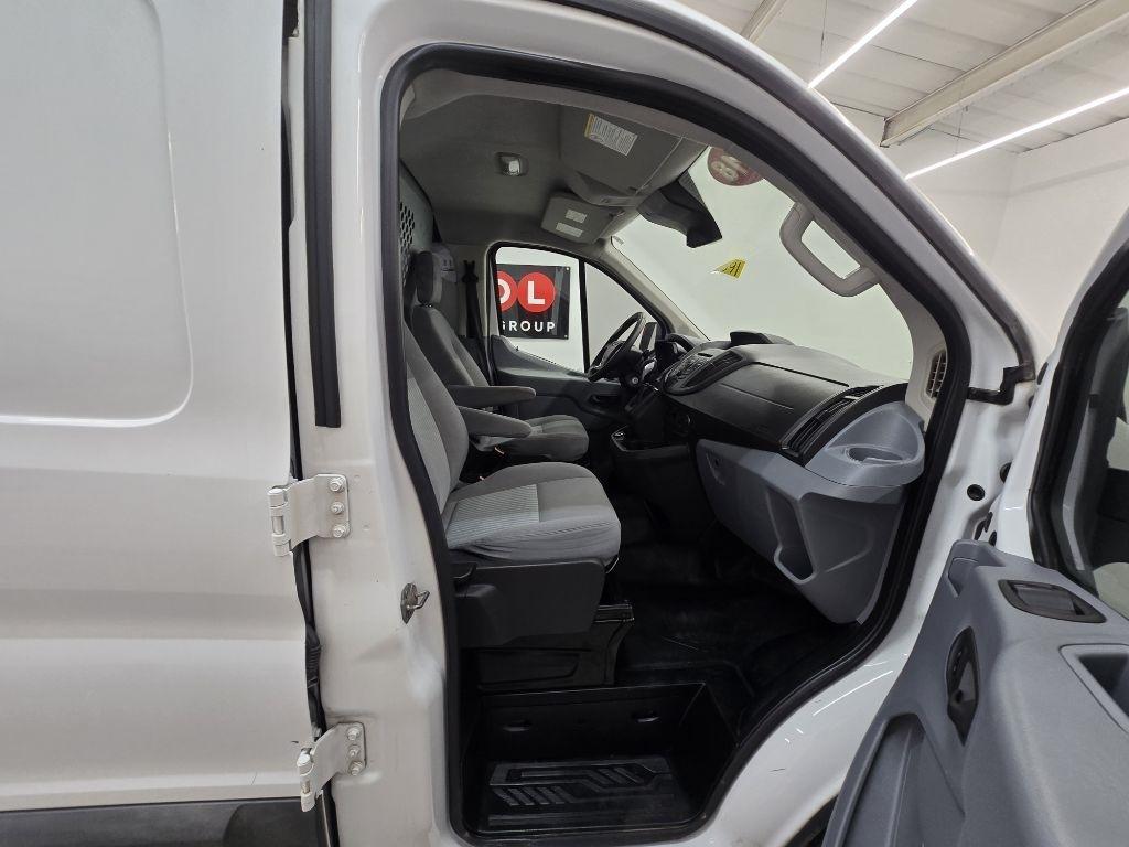 Ford Transit 150 Van Low Roof 60/40 Pass. 130-in. WB 2018