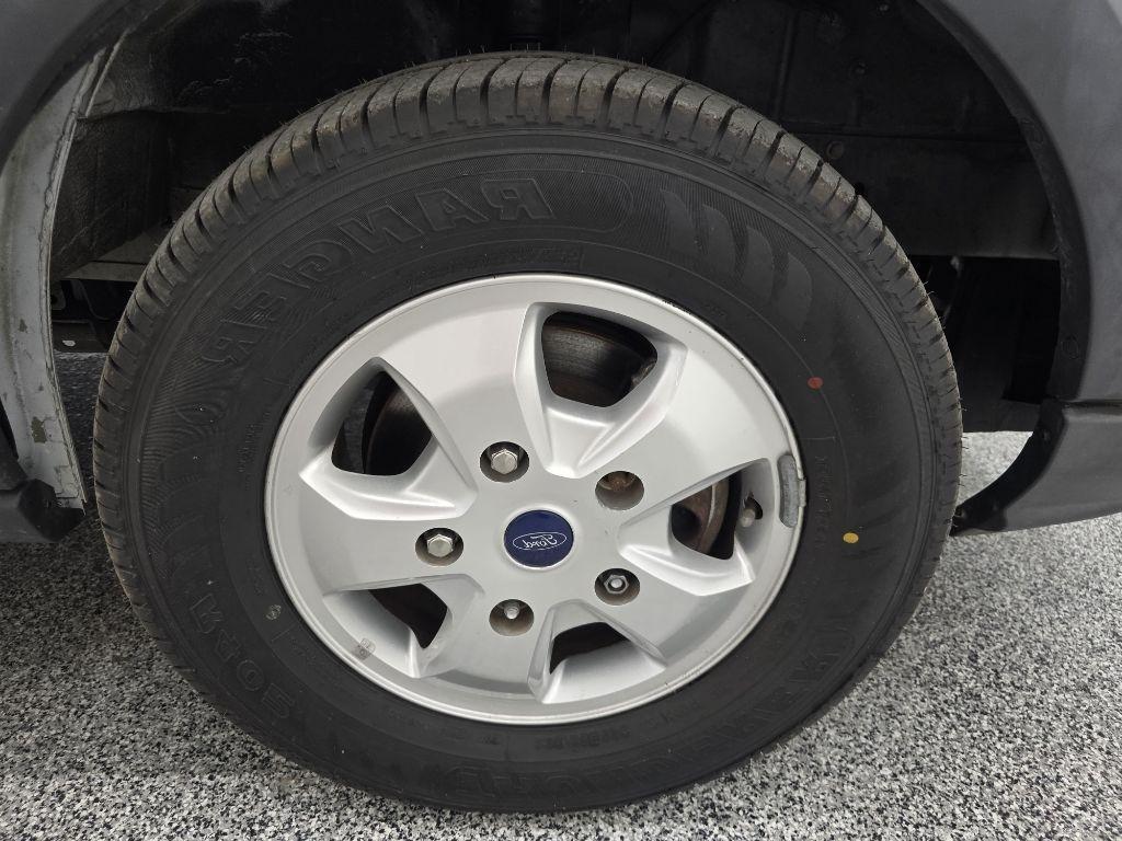 Ford Transit 150 Van Low Roof 60/40 Pass. 130-in. WB 2018