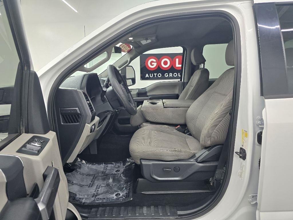 Ford F-250 SD XL Crew Cab 4WD 2022