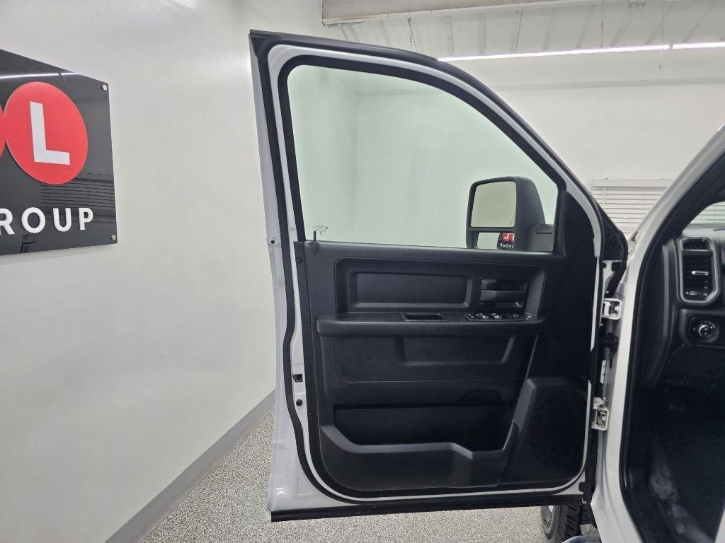 RAM 2500 Tradesman Crew Cab LWB 4WD 2023
