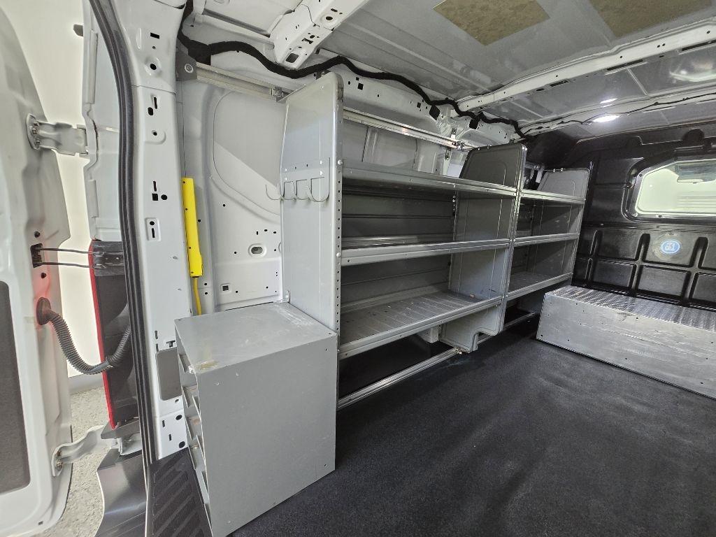 Ford Transit 150 Van Low Roof w/Sliding Pass. 130-in. WB 2022