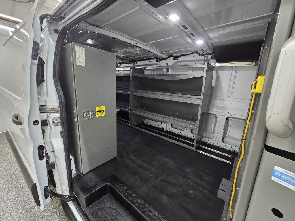 Ford Transit 250 Van Low Roof w/Sliding Pass. 130-in. WB 2020