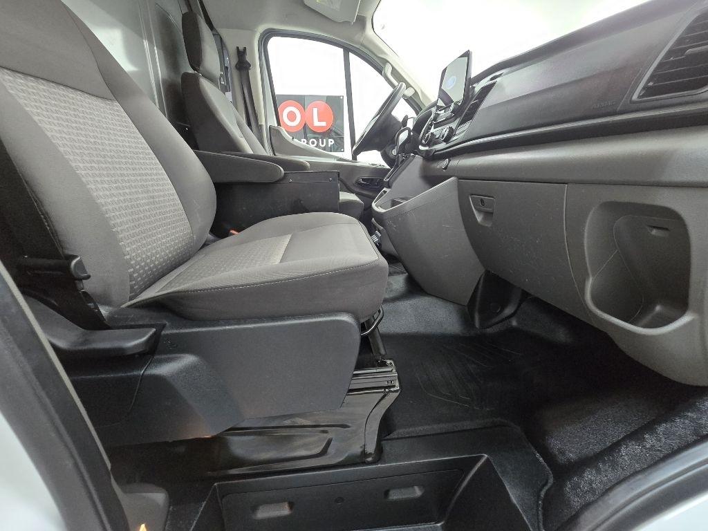 Ford Transit 250 Van Low Roof w/Sliding Pass. 130-in. WB 2020