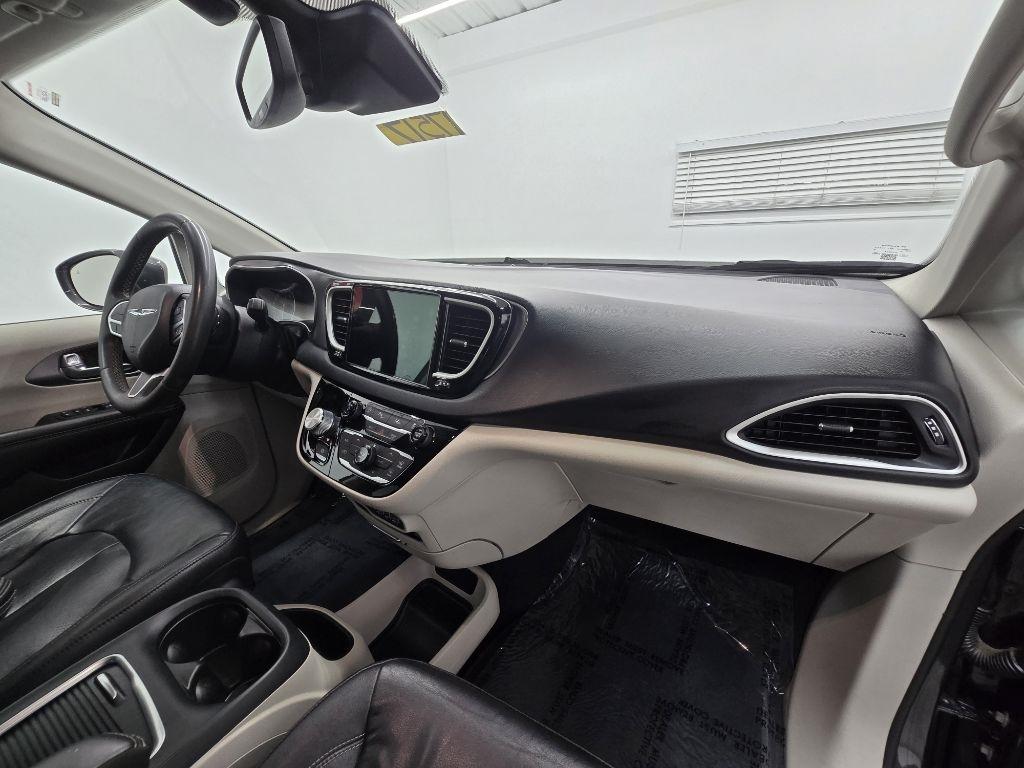 Chrysler Pacifica Touring-L 2022