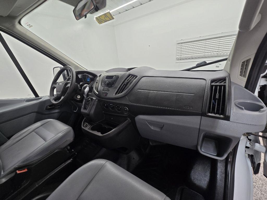 Ford Transit T-250 2017