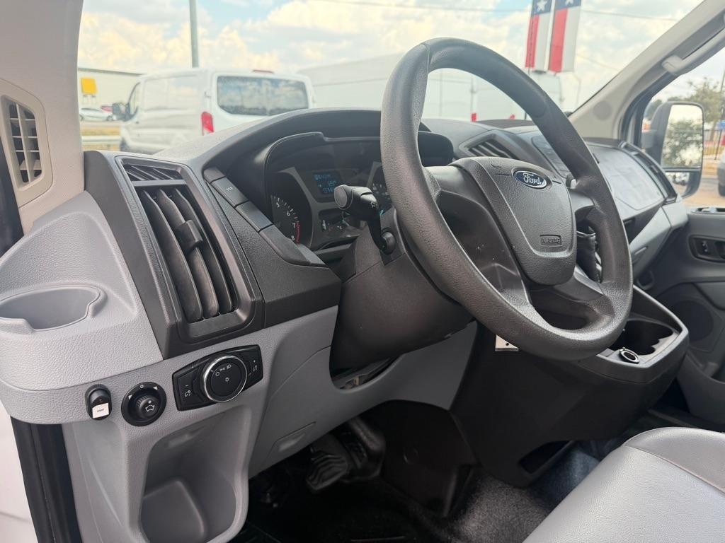 Ford Transit T-250 2017