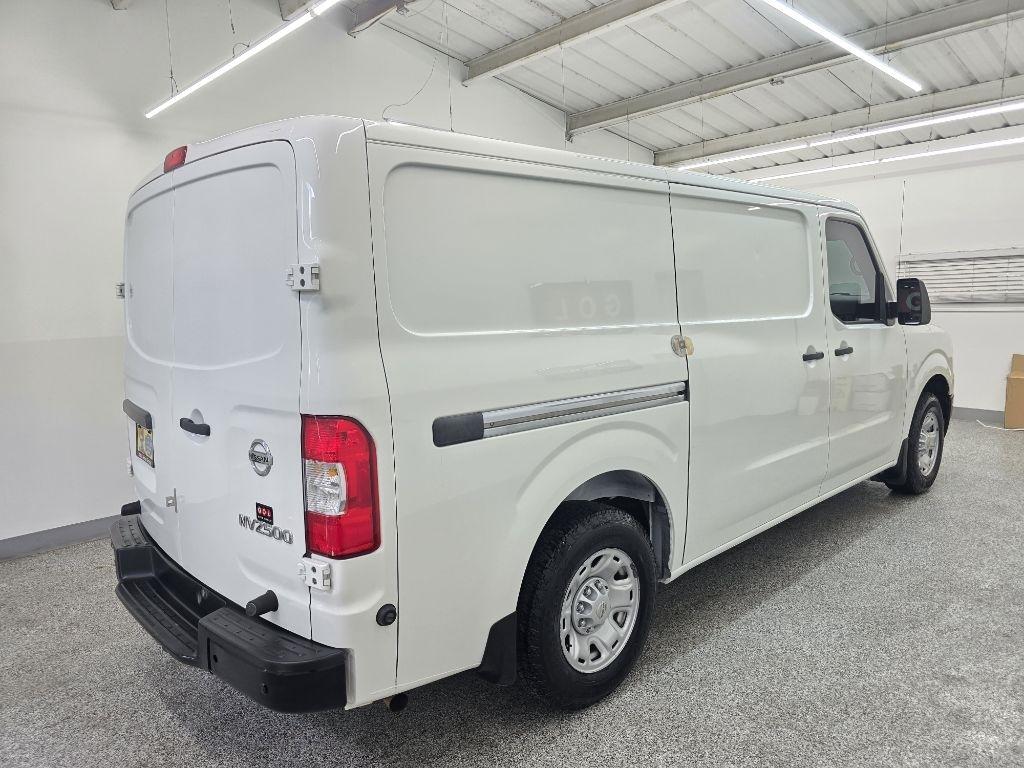 Nissan NV Cargo 2500 HD SV V6 2019