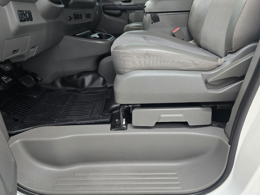 Nissan NV Cargo 2500 HD SV V6 2019