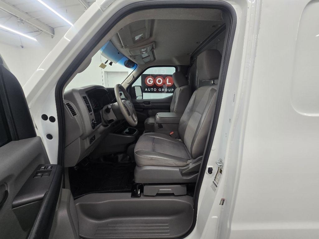 Nissan NV Cargo 2500 HD SV V6 2019