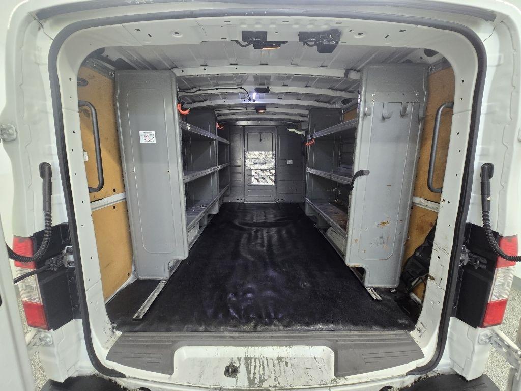 Nissan NV Cargo 2500 HD SV V6 2019