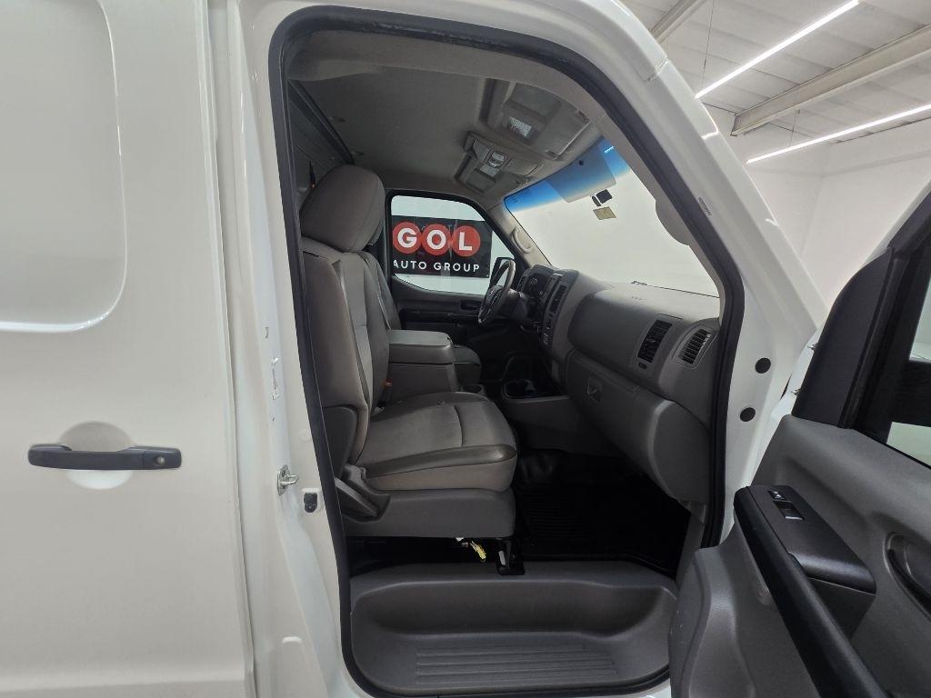 Nissan NV Cargo 2500 HD SV V6 2019