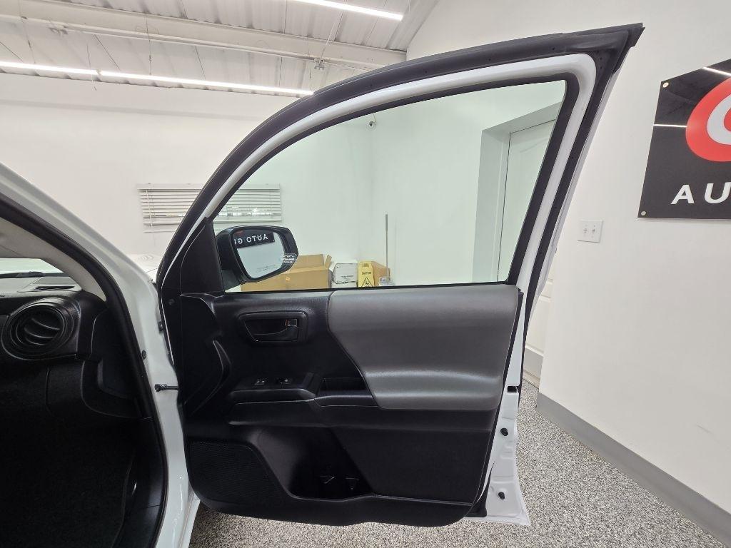 Toyota Tacoma SR Access Cab 2020