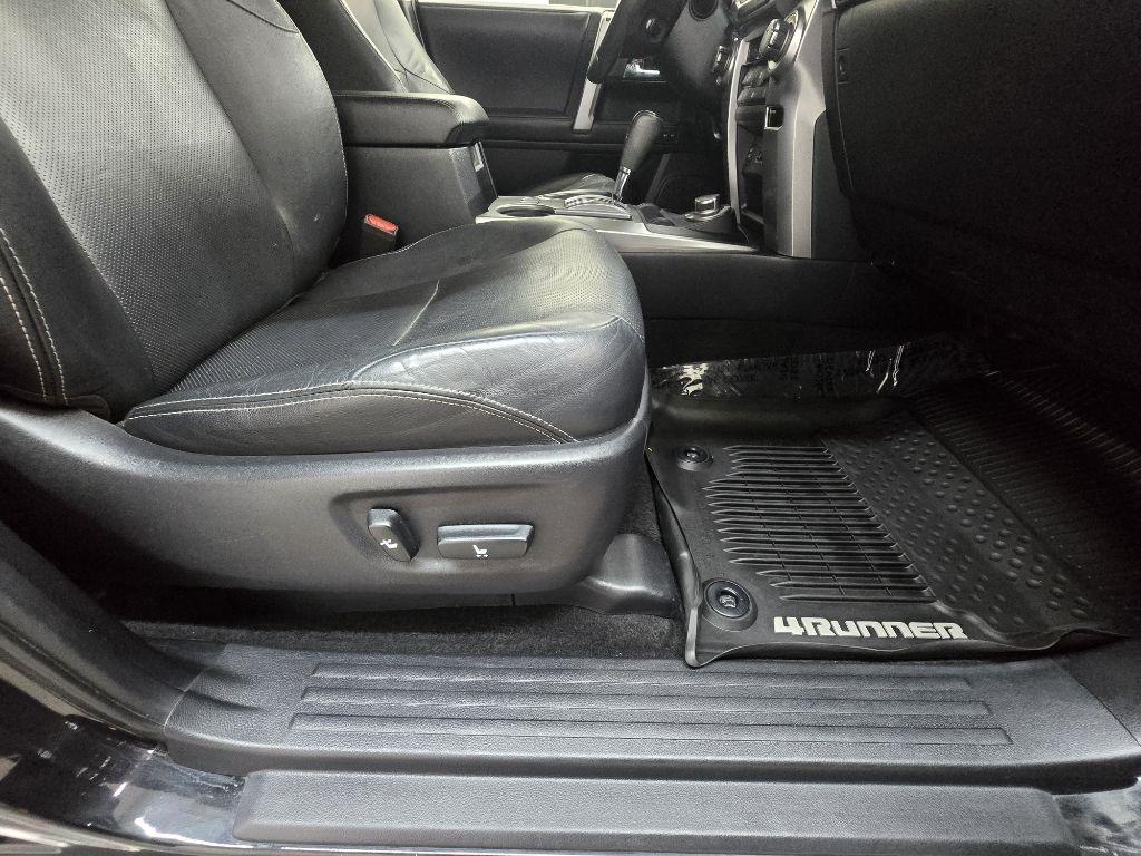 Toyota 4Runner Limited 4WD 2018