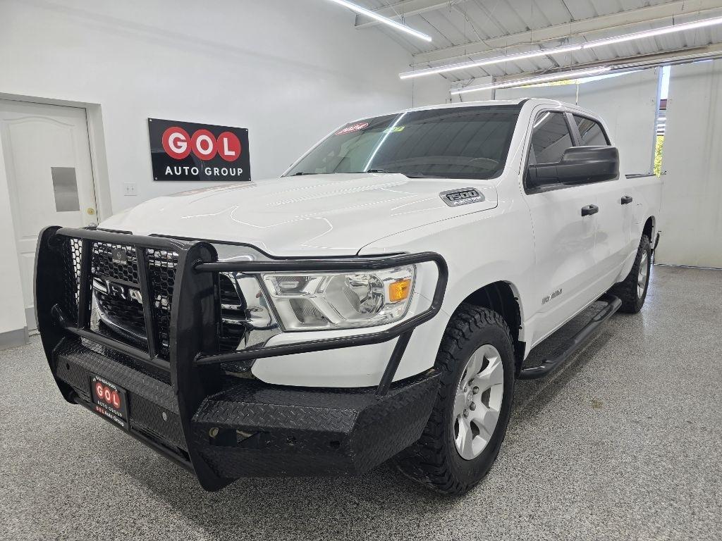 RAM 1500 Lone Star 4x4 Crew Cab 5'7" Box 2024