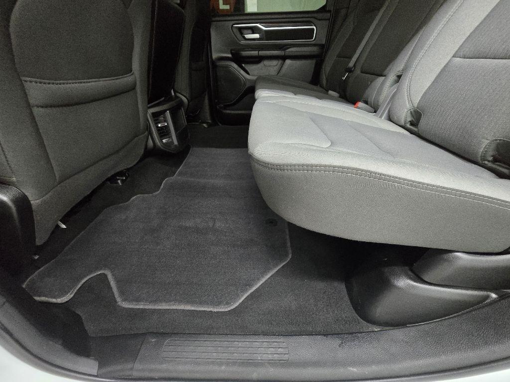 RAM 1500 Lone Star 4x4 Crew Cab 5'7" Box 2024