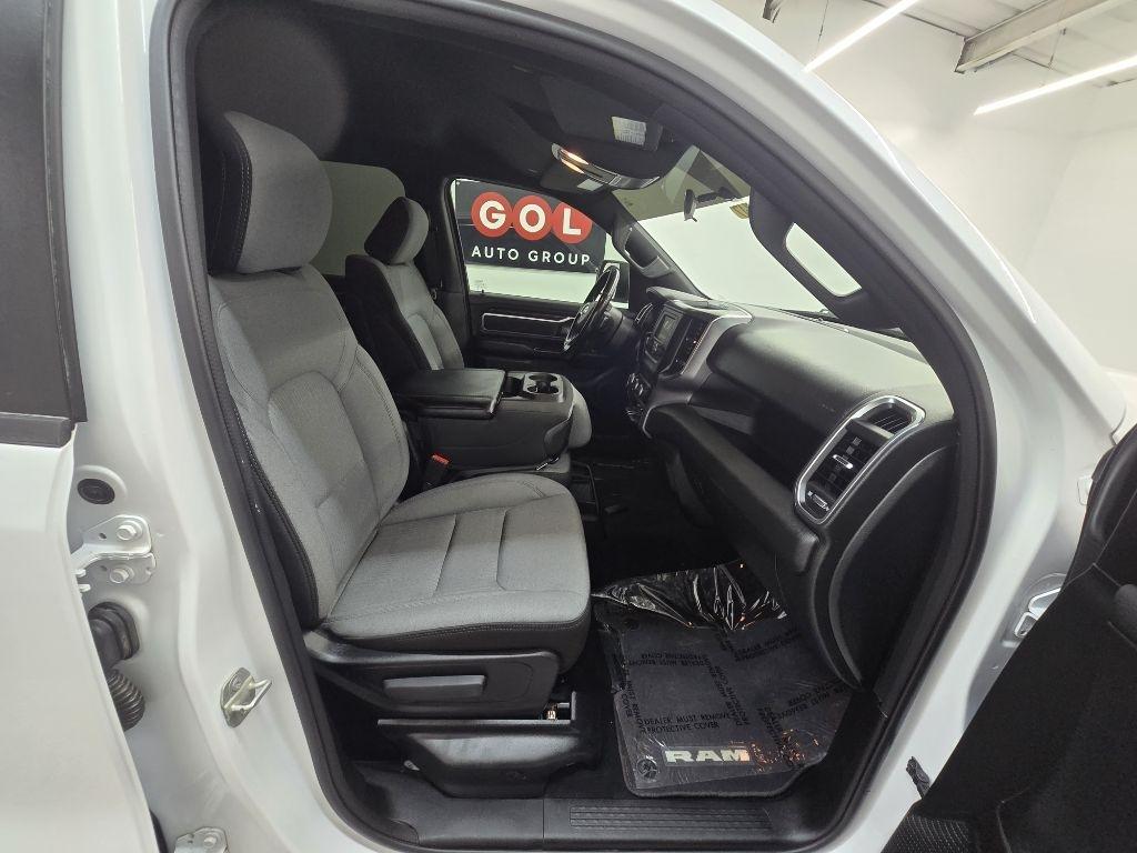 RAM 1500 Lone Star 4x4 Crew Cab 5'7" Box 2024