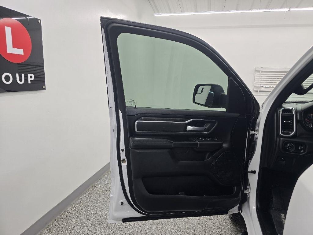 RAM 1500 Lone Star 4x4 Crew Cab 5'7" Box 2024