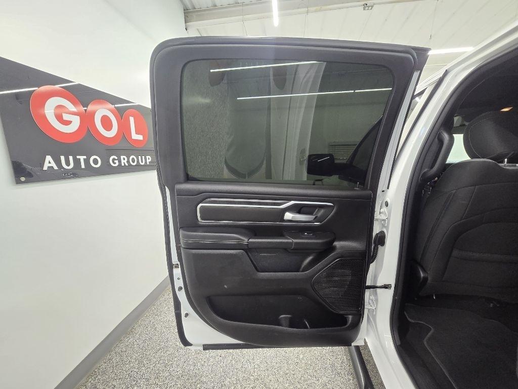 RAM 1500 Lone Star 4x4 Crew Cab 5'7" Box 2024