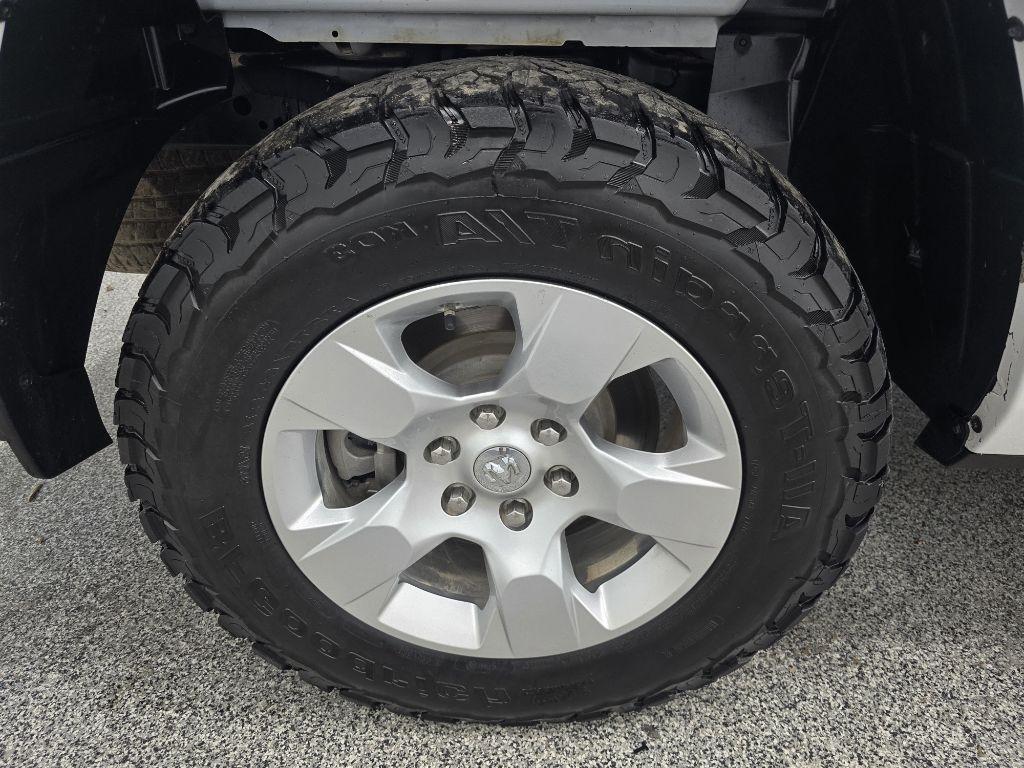 RAM 1500 Lone Star 4x4 Crew Cab 5'7" Box 2024