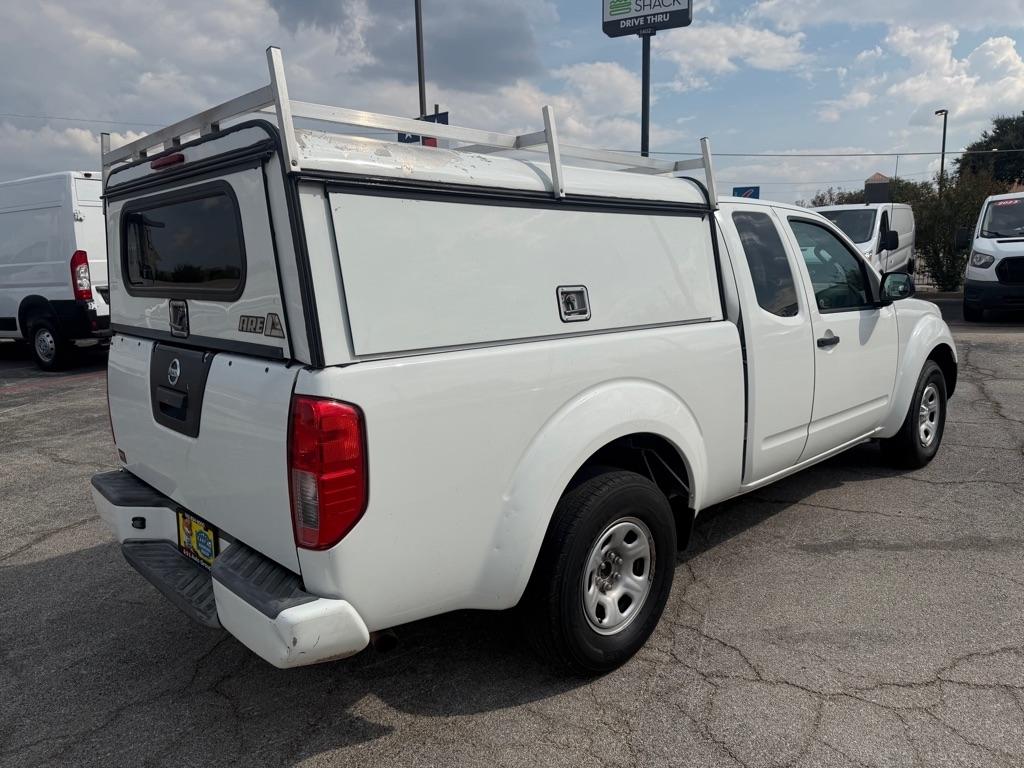Nissan Frontier SV King Cab I4 5MT 2WD 2017