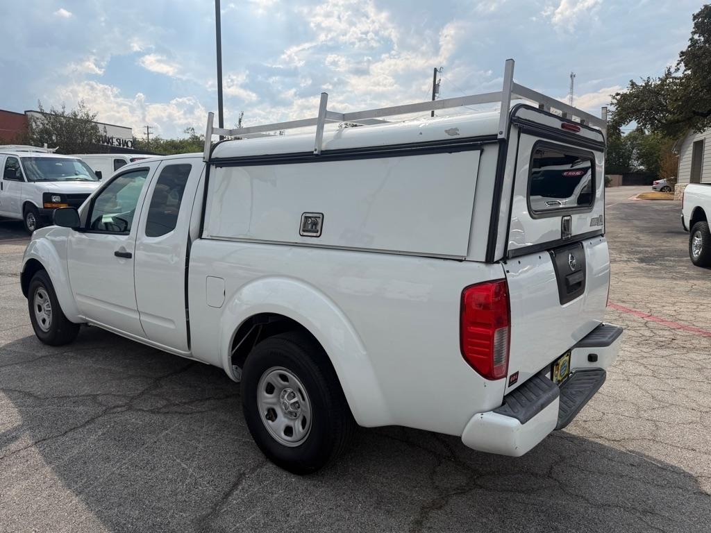 Nissan Frontier SV King Cab I4 5MT 2WD 2017