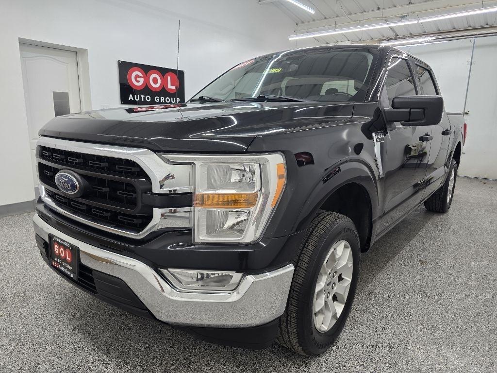 Ford F-150 2WD SuperCrew 145" XLT 2021
