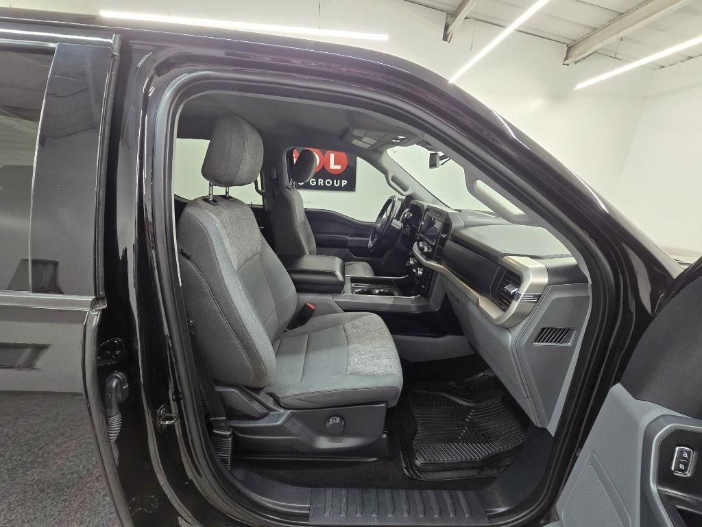 Ford F-150 2WD SuperCrew 145" XLT 2021