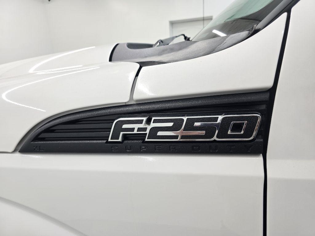 Ford F-250 SD XL Reg. Cab 4WD 2015