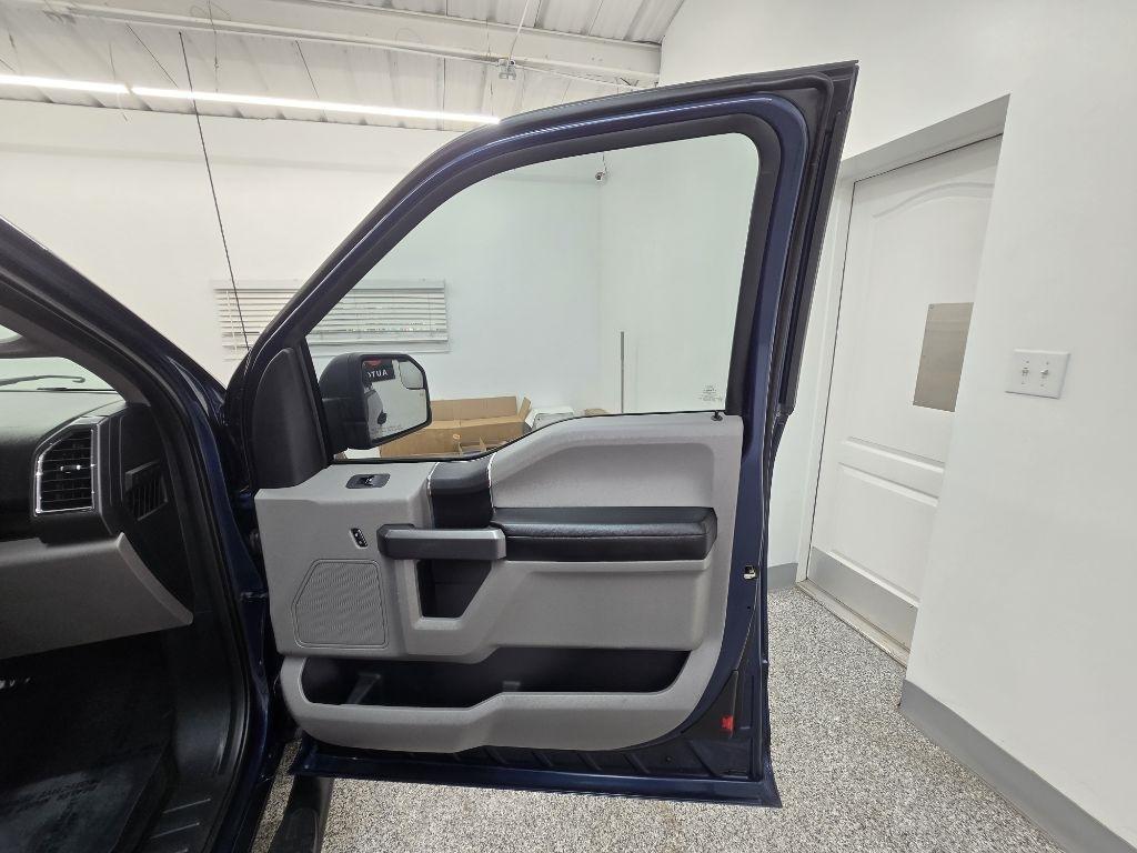 Ford F-150 XLT 2WD SuperCab 6.5' Box 2015