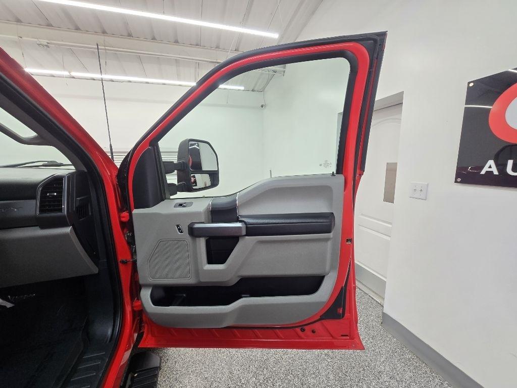 Ford F-250 SD XLT SuperCab Long Bed 4WD 2022