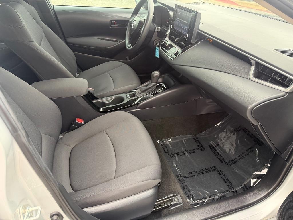 Toyota Corolla LE 2022