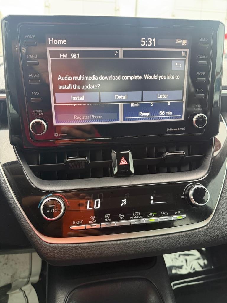 Toyota Corolla LE 2022