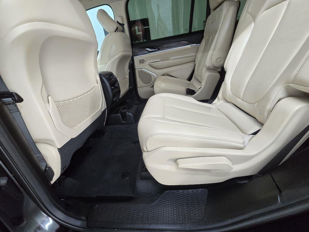 Jeep Grand Cherokee L Limited 2WD 2022