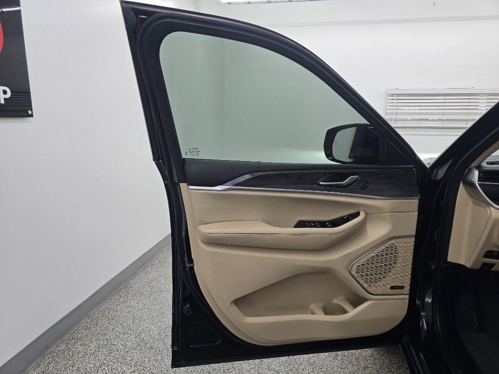 Jeep Grand Cherokee L Limited 2WD 2022