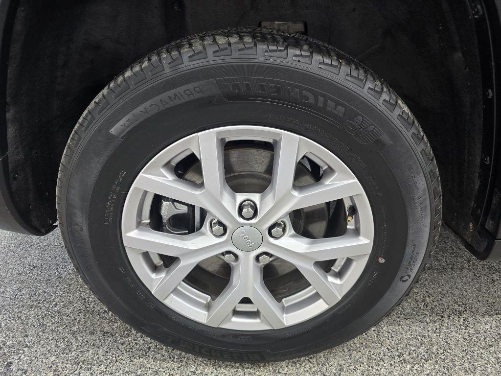 Jeep Grand Cherokee L Limited 2WD 2022