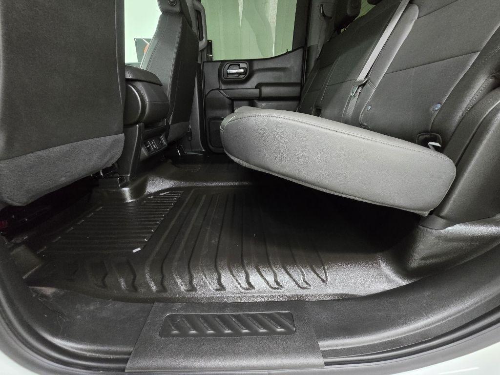 Chevrolet Silverado 1500 W/T Crew Cab 4WD 2023