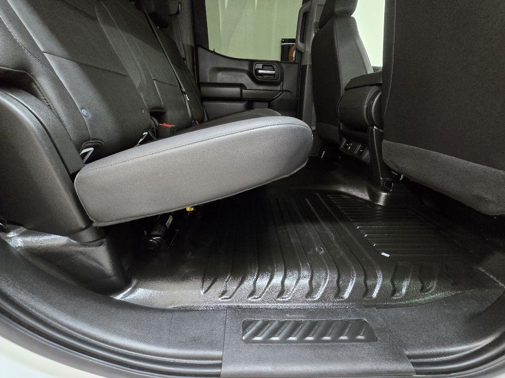 Chevrolet Silverado 1500 W/T Crew Cab 4WD 2023