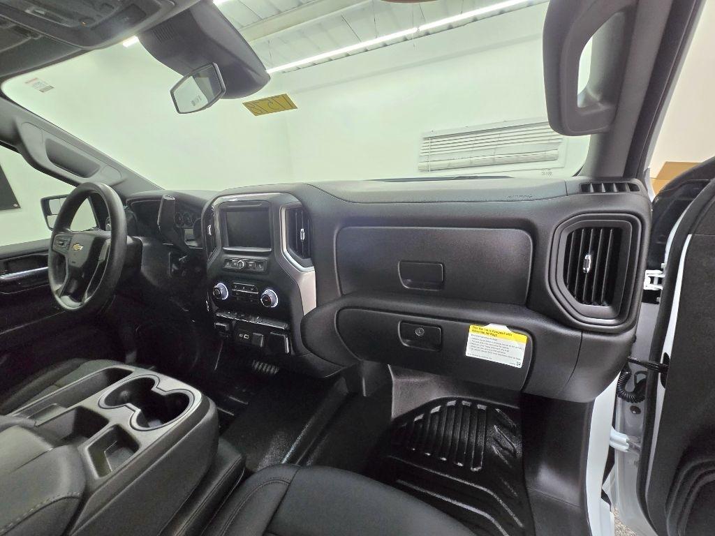 Chevrolet Silverado 1500 W/T Crew Cab 4WD 2023