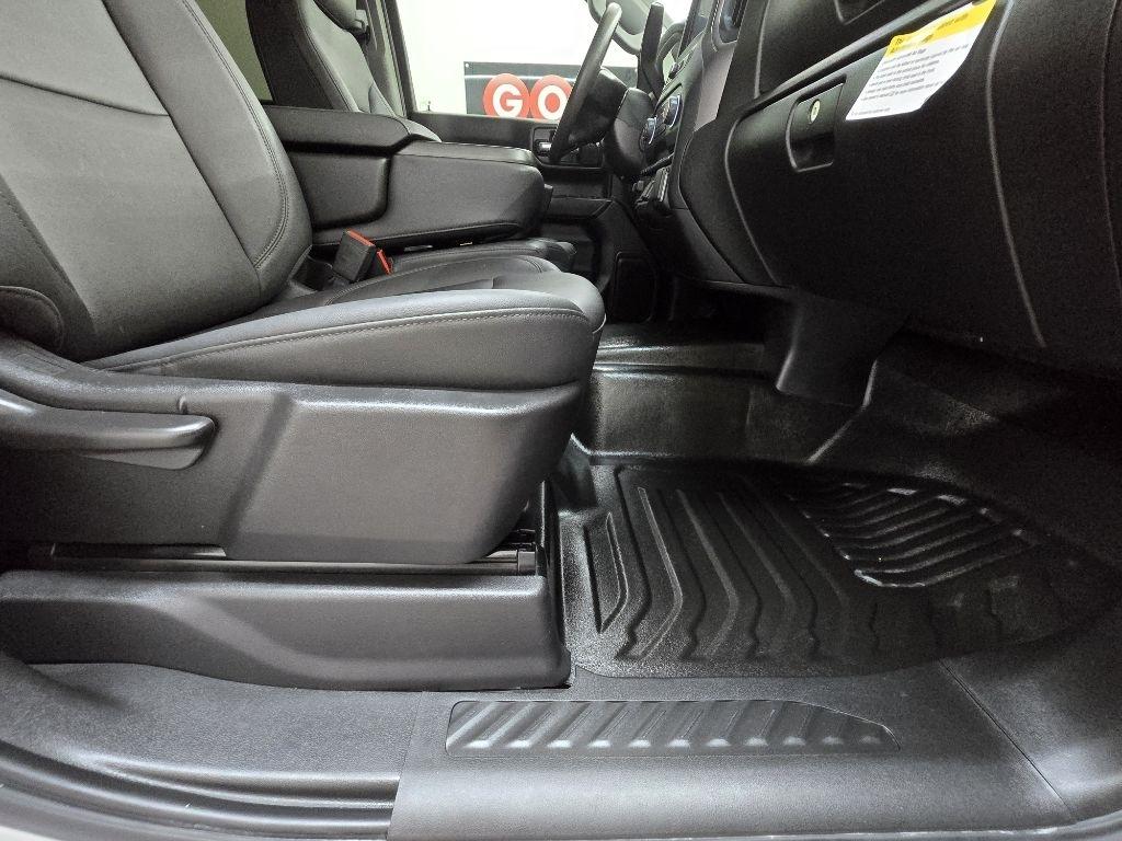 Chevrolet Silverado 1500 W/T Crew Cab 4WD 2023