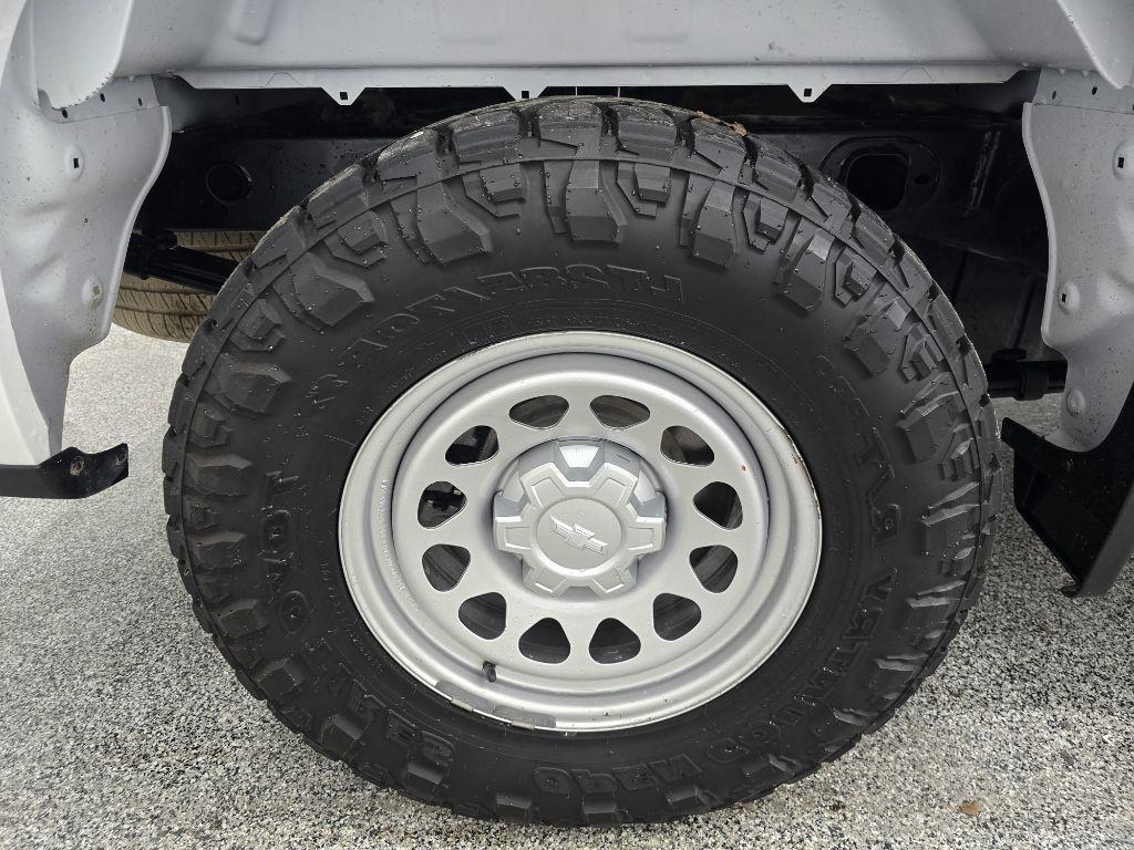 Chevrolet Silverado 1500 W/T Crew Cab 4WD 2023