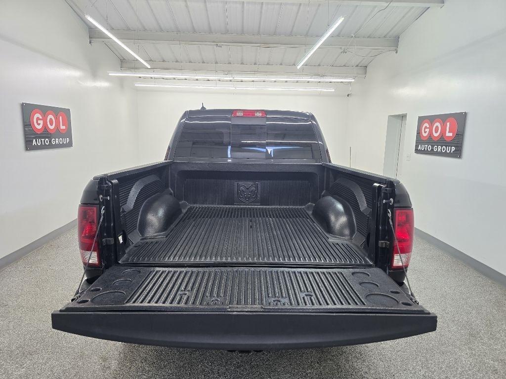 RAM 1500 Lone Star Silver 4x4 Crew Cab 5'7" Box 2018