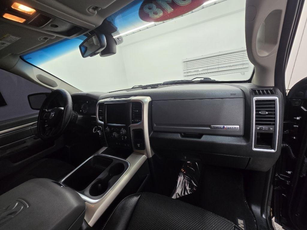 RAM 1500 Lone Star Silver 4x4 Crew Cab 5'7" Box 2018