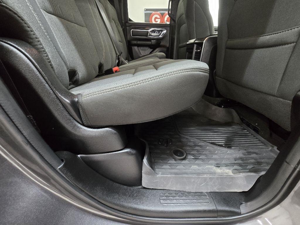 RAM 1500 Lone Star 4x2 Quad Cab 6'4" Box 2024