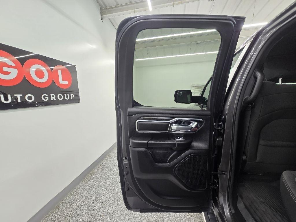 RAM 1500 Lone Star 4x2 Quad Cab 6'4" Box 2024