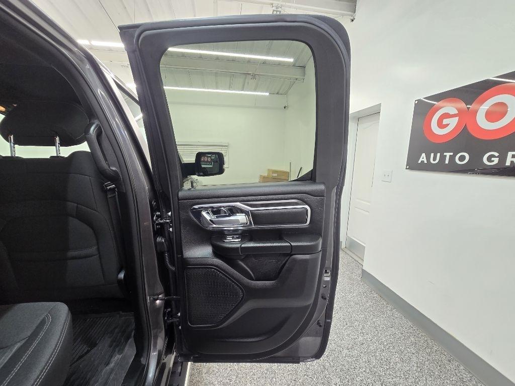 RAM 1500 Lone Star 4x2 Quad Cab 6'4" Box 2024